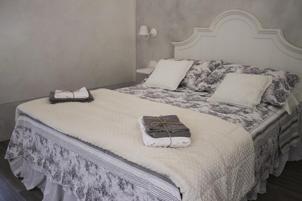 Le Dolcezze Bed and Breakfast Crone Kamer foto